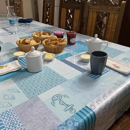 La Cachette D Oona, Grand Nature Et Familles