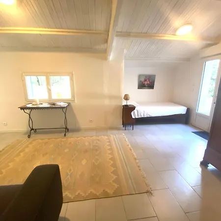 Semesterbostad La Cachette D Oona, Grand Nature Et Familles