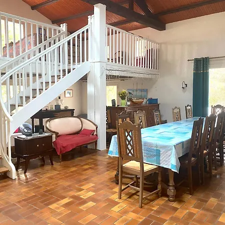 Ferienhaus La Cachette D Oona, Grand Nature Et Familles